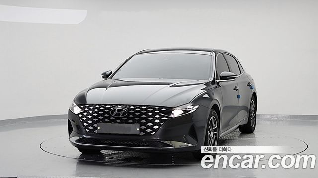 Hyundai Grandeur (IG) 3.0 LPi Rent Car Premium