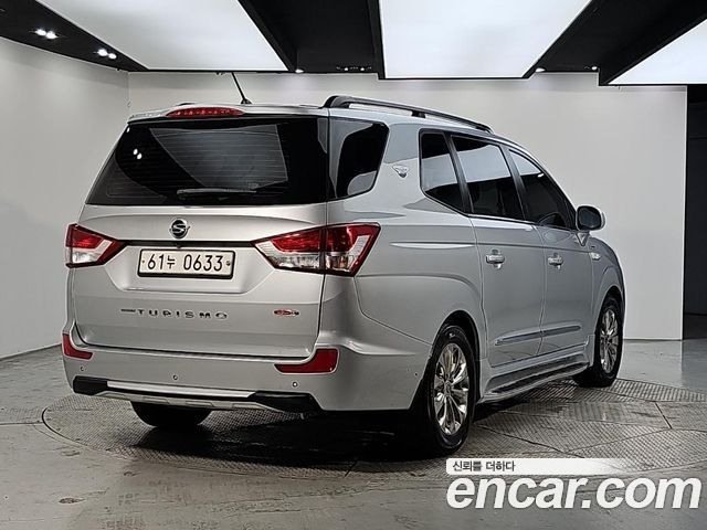 KG Mobility (SsangYong) Korando Turismo 4WD TX 9-seater 2016 — фото 4