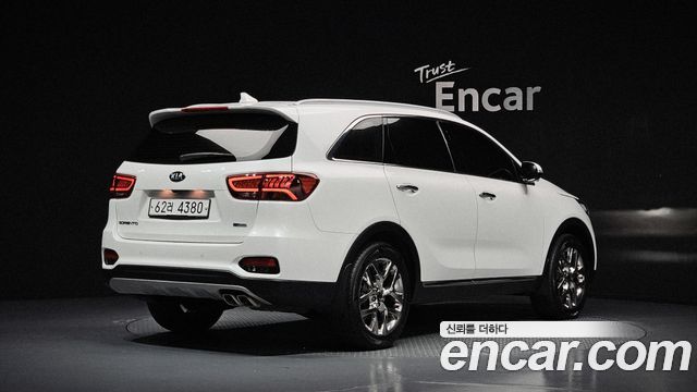 Kia Sorento Diesel 2.2 2WD Master Special 2020 — фото 2