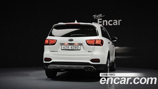 Kia Sorento Diesel 2.2 2WD Master Special 2020 — фото 4