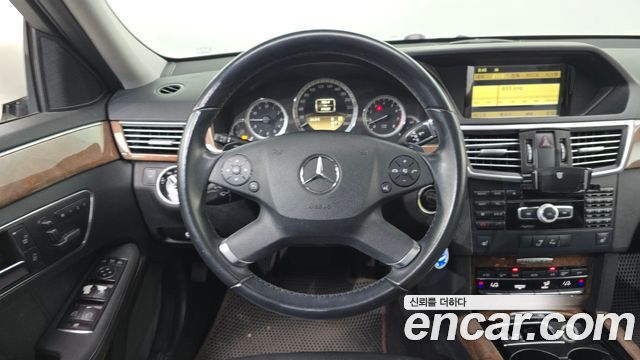Mercedes-Benz E-Class (W212) E300 Elegance 2012 — фото 13