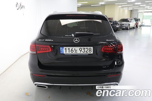 Mercedes-Benz GLC-Class (X253) GLC300e 4MATIC 2022 — фото 6