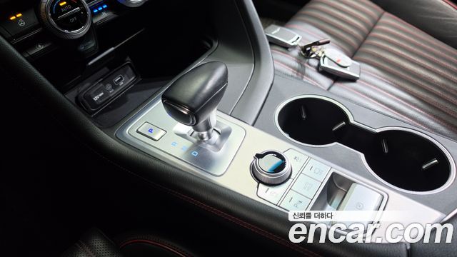 Genesis G70 2.0T AWD Sport Package 2019 — фото 9