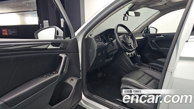 Volkswagen Tiguan (II) 2.0 TDI Prestige 2020 — фото 10
