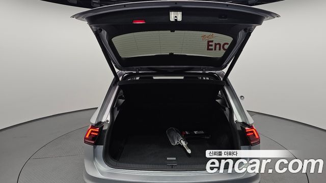 Volkswagen Tiguan (II) 2.0 TDI Prestige 2020 — фото 20