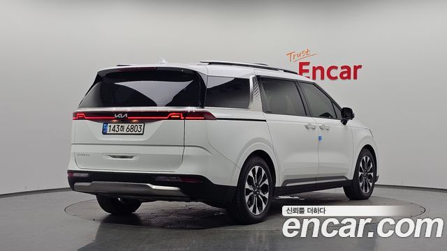 Kia Carnival (IV) Gasoline 7-Seater Signature 2023 — фото 2