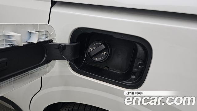 Kia Carnival (IV) Gasoline 7-Seater Signature 2023 — фото 44