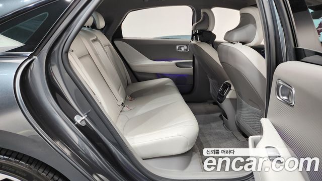 Hyundai Ioniq 6 Long Range AWD Prestige 2023 — фото 11