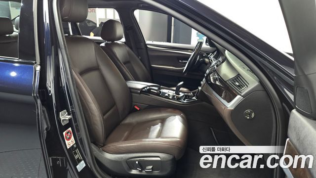 BMW 5 Series (F10) 528i xDrive Aero Dynamic Special Edition 2016 — фото 26