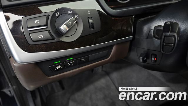 BMW 5 Series (F10) 528i xDrive Aero Dynamic Special Edition 2016 — фото 28