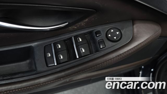 BMW 5 Series (F10) 528i xDrive Aero Dynamic Special Edition 2016 — фото 30