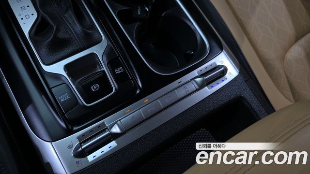 Kia Carnival (IV) Diesel 9-Seater Prestige 2022 — фото 27