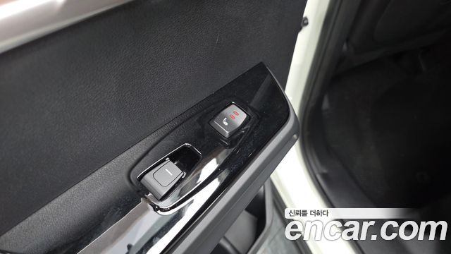 KG Mobility (SsangYong) Torres Gasoline 1.5 2WD T7 2025 — фото 23