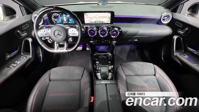 Mercedes-Benz A-Class (W177) AMG A45 4MAITC+ Hatchback 2023 — фото 7
