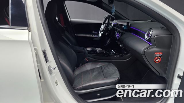 Mercedes-Benz A-Class (W177) AMG A45 4MAITC+ Hatchback 2023 — фото 11