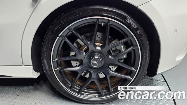 Mercedes-Benz A-Class (W177) AMG A45 4MAITC+ Hatchback 2023 — фото 21