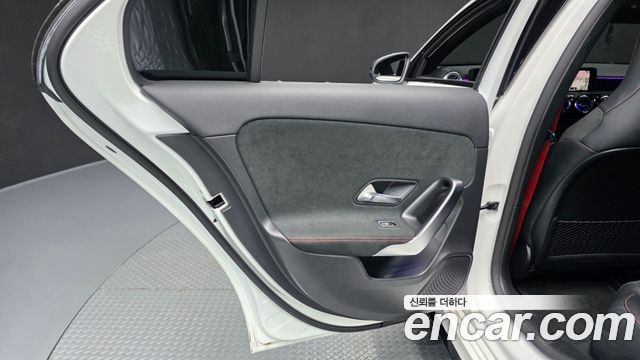 Mercedes-Benz A-Class (W177) AMG A45 4MAITC+ Hatchback 2023 — фото 25