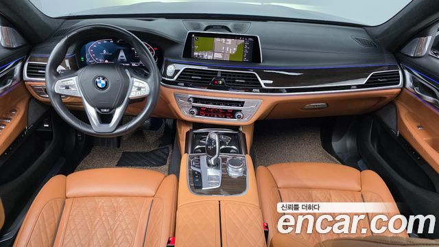 BMW 7 Series (G11) 740Li xDrive Design Pure Excellence 2022 — фото 7