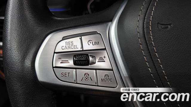 BMW 7 Series (G11) 740Li xDrive Design Pure Excellence 2022 — фото 20