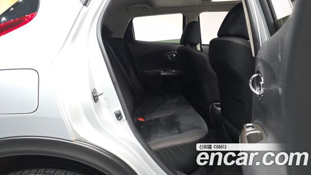 Nissan Juke 1.6 SV F15 2014 — фото 11