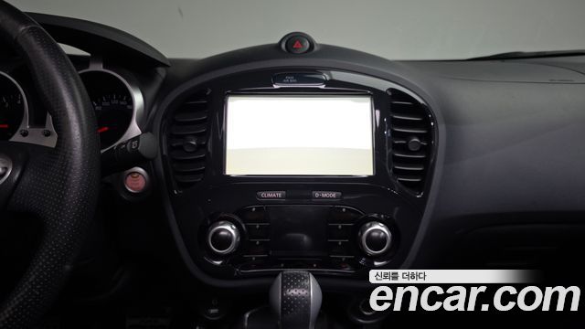 Nissan Juke 1.6 SV F15 2014 — фото 14