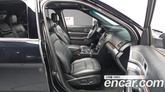 Ford Explorer 2.3 Limited 4WD 5th 2016 — фото 11