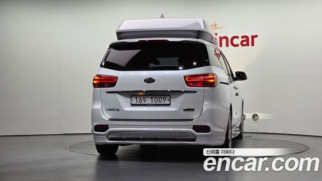 Kia Carnival 7-Seater Hi-Limousine President 2019 — фото 4