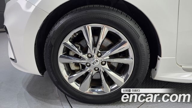 Kia Carnival 7-Seater Hi-Limousine President 2019 — фото 5