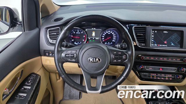 Kia Carnival 7-Seater Hi-Limousine President 2019 — фото 15