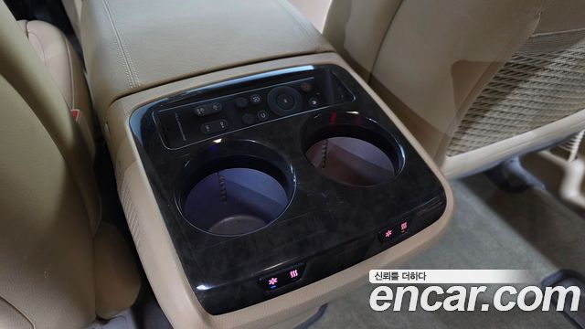 Kia Carnival 7-Seater Hi-Limousine President 2019 — фото 28