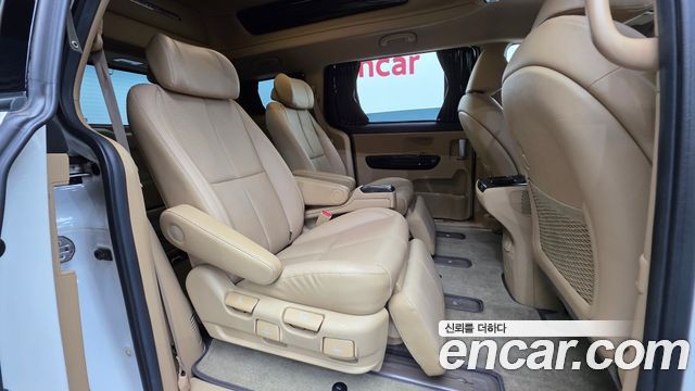 Kia Carnival 7-Seater Hi-Limousine President 2019 — фото 29