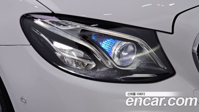 Mercedes-Benz E-Class (W213) E300 AMG Line 2019 — фото 28