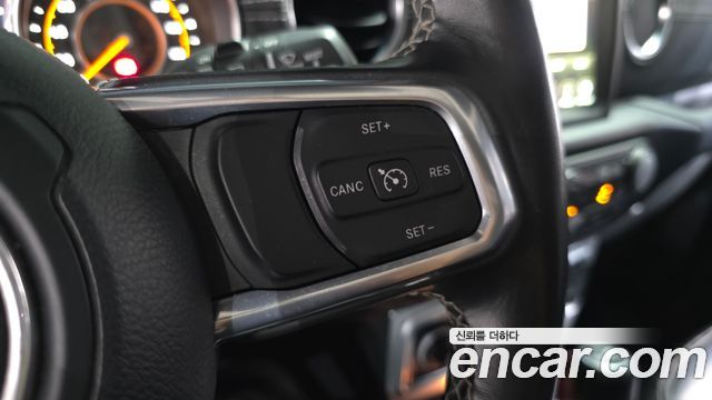 Jeep Wrangler (JL) 2.0 Overland 4Door 2021 — фото 17