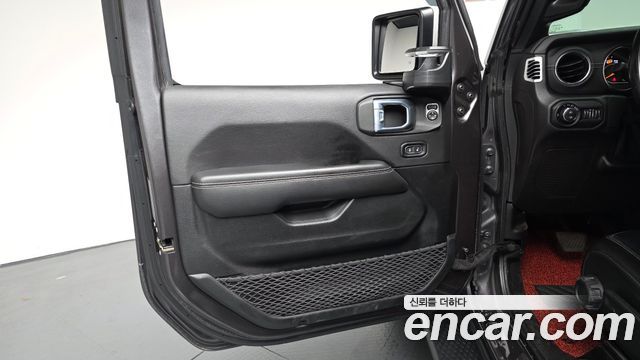 Jeep Wrangler (JL) 2.0 Overland 4Door 2021 — фото 24