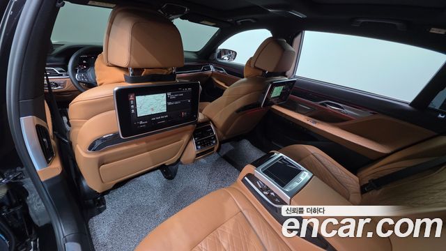 BMW 7 Series (G11) 730Ld xDrive M Sport 2020 — фото 16