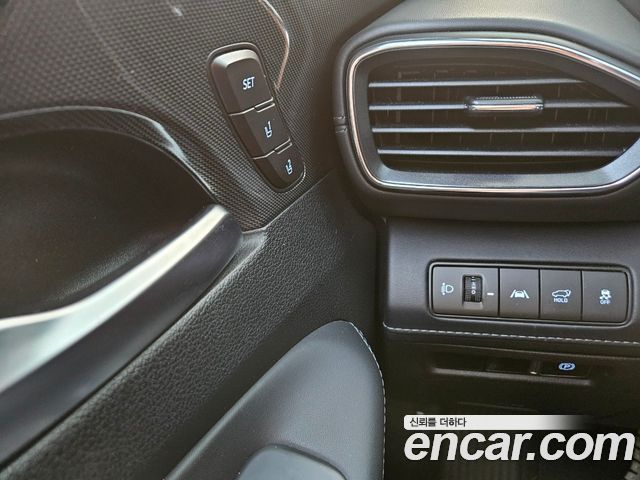 Hyundai Santa Fe Diesel 2.2 2WD Prestige 2021 — фото 21