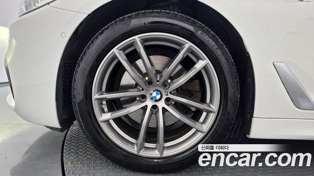 BMW 5 Series (G30) 520d xDrive M Sport Package Plus 2018 — фото 5
