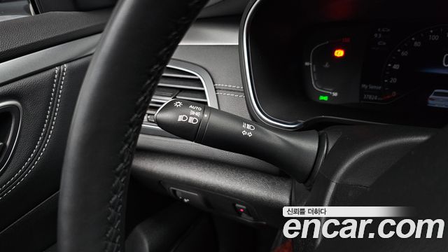 Renault Korea SM6 2.0 LPe Feel 2023 — фото 16