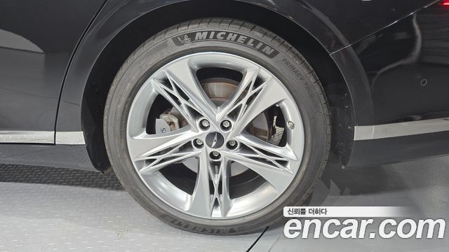 Genesis G90 (RS4) Gasoline 3.5 Turbo AWD 2022 — фото 21