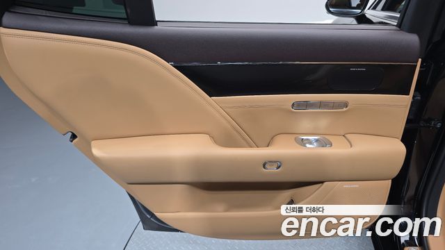 Genesis G90 (RS4) Gasoline 3.5 Turbo AWD 2022 — фото 25