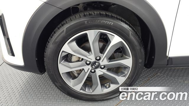 Kia Stonic 1.4 Prestige 2020 — фото 5