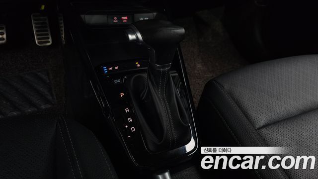 Kia Stonic 1.4 Prestige 2020 — фото 9