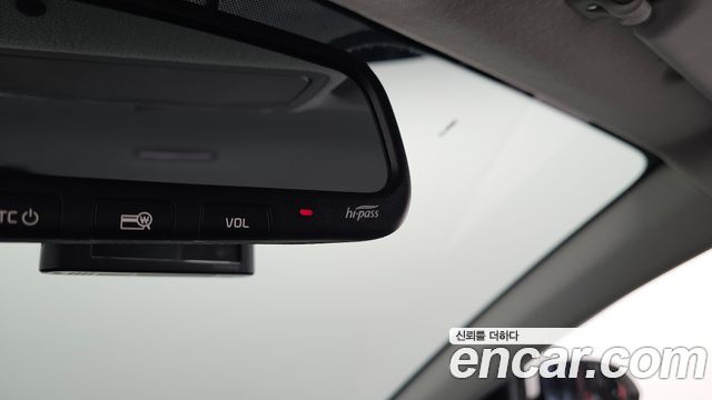 Kia Stonic 1.4 Prestige 2020 — фото 22
