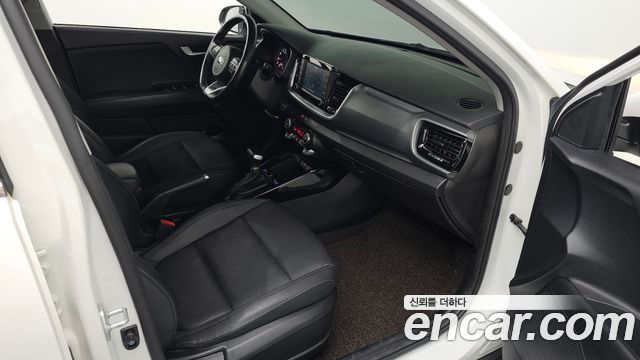 Kia Stonic 1.4 Prestige 2020 — фото 32