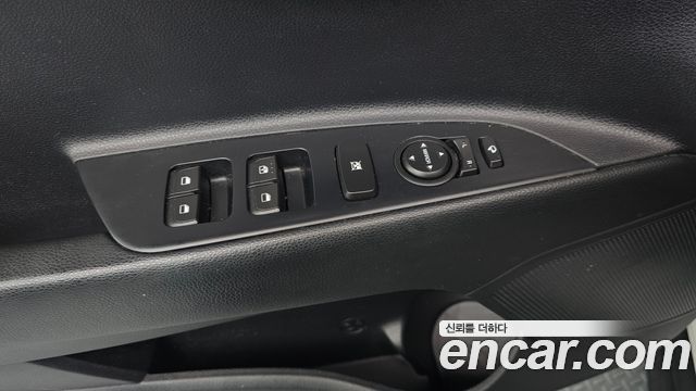 Kia Stonic 1.4 Prestige 2020 — фото 37
