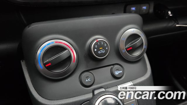 Hyundai Casper Smart 2023 — фото 20