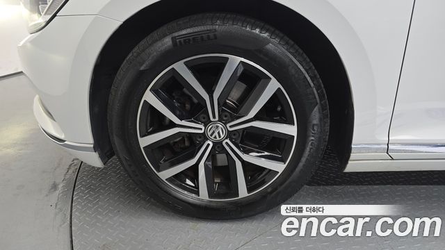Volkswagen Passat GT (B8) 2.0 TDI Premium 2018 — фото 5