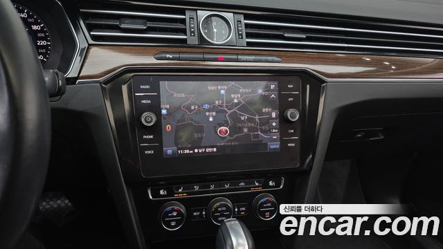 Volkswagen Passat GT (B8) 2.0 TDI Premium 2018 — фото 15
