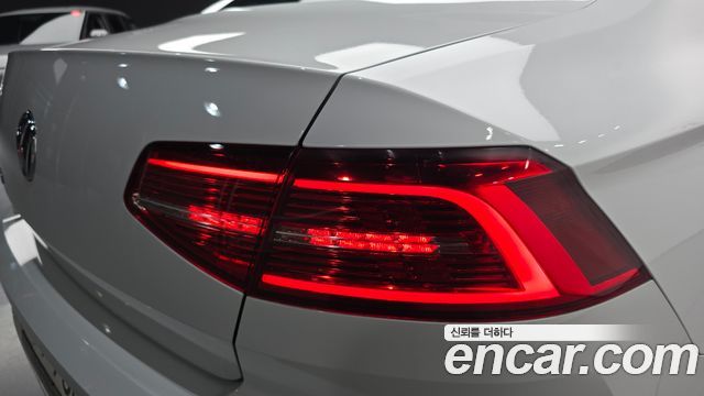 Volkswagen Passat GT (B8) 2.0 TDI Premium 2018 — фото 23