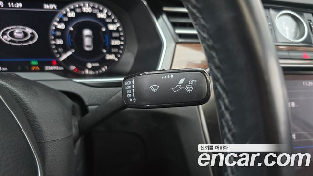 Volkswagen Passat GT (B8) 2.0 TDI Premium 2018 — фото 29